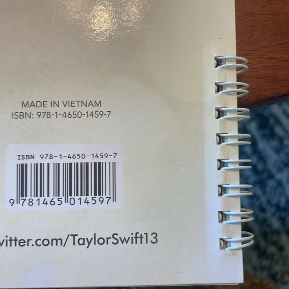 Taylor Swift Notebook - Picture 7 of 9